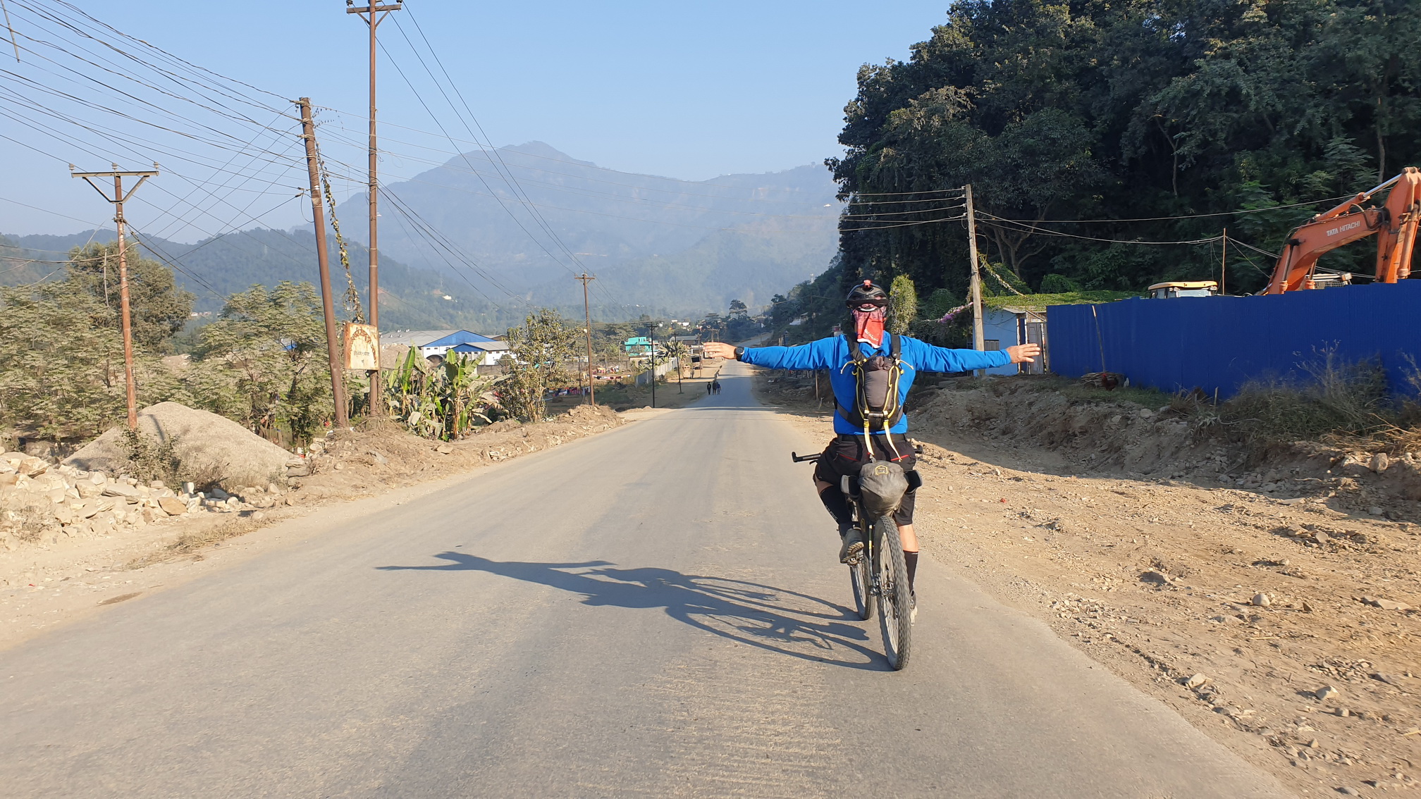 Hlavný_ťah_Pokhara_-_Kathmandu_v_deň_volieb